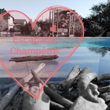 Escapade Champetre Bed and Breakfast Hauteville-sur-Fier Exterior foto
