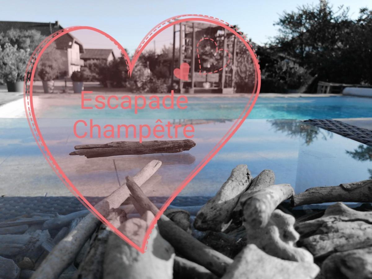 Escapade Champetre Bed and Breakfast Hauteville-sur-Fier Exterior foto